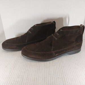 SALVATORE FERRAGAMO men's size 9 D (M) brown ankle/chukka boot.